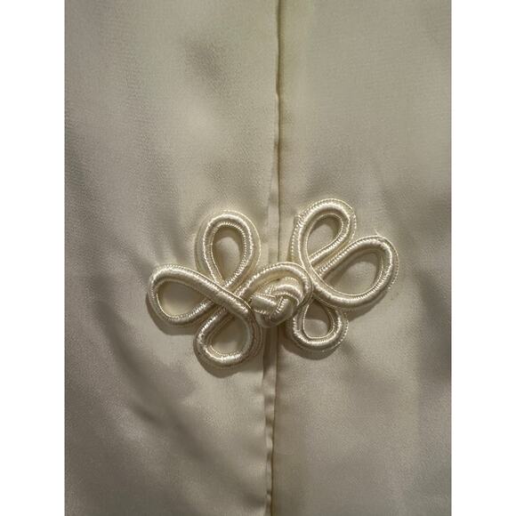 Vintage 80s White Satin Blouse Oversized L Frog Knot Closure Draped Collar - Picture 8 of 9